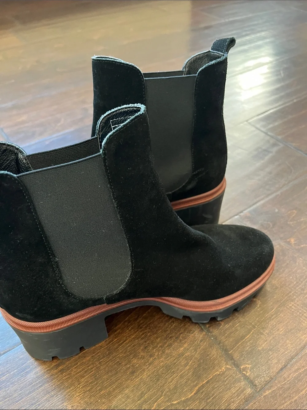 Antonio de Falia stylish black